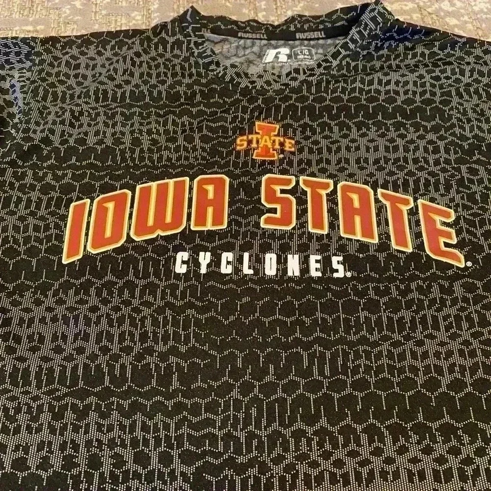 Iowa State‎ Cyclones Russell Men's shirt size Large color Black